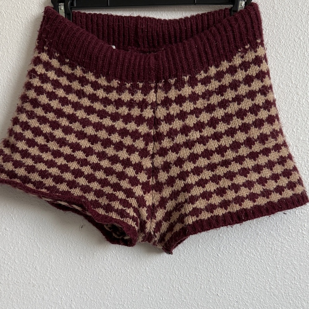 Forever 21 FSU Burgundy and Cream Knit Women Shorts
